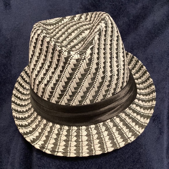 ⭐️ Host Pick!!!! ⭐️ - Unisex Woven Straw Hat Black White Satin Band - Picture 7 of 11
